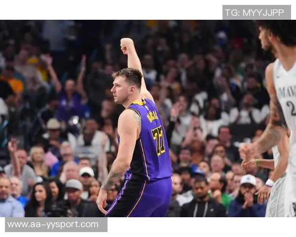 东契奇里夫斯同场砍下35分成湖人新双星比肩OK詹眉组合